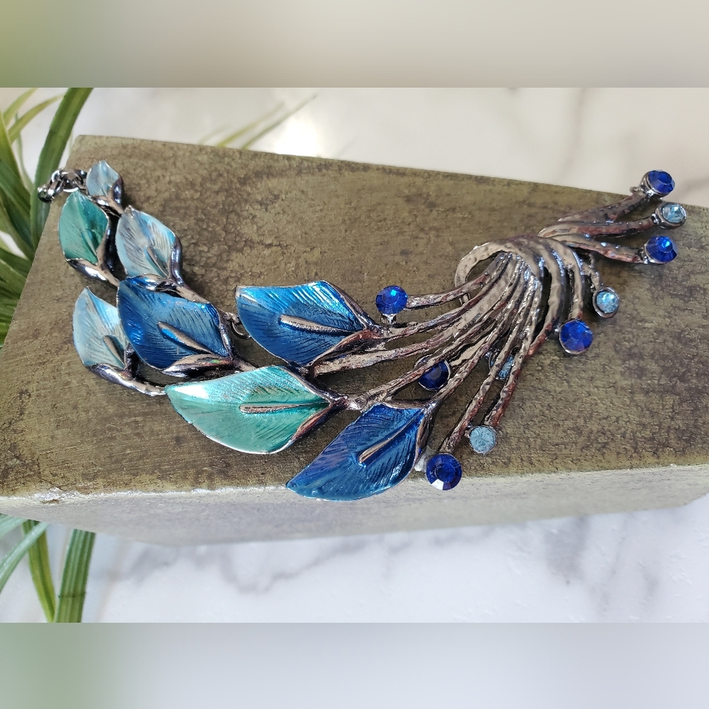 Shades of Blue Leaves Silver Tone Necklace